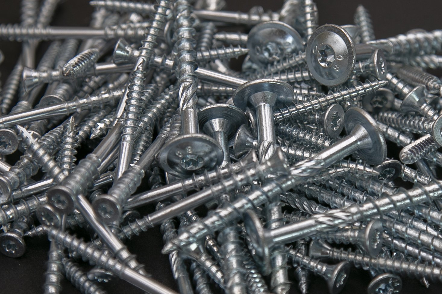 Holz- und Spanplattenschrauben